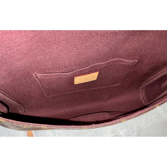 Louis Vuitton Monogram Favorite MM - Picture 16 of 16